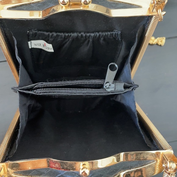 Unique cigarette box style purse - Picture 4 of 5